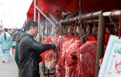 【新闻晚餐】全省首家！六安试点推进智能门楼牌管理，新安装超7.7万块助力家禽家畜精准定位